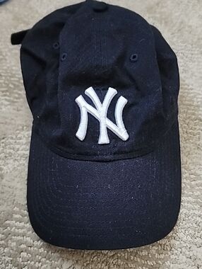 New Era Black New York Yankees Hat with White NY Logo